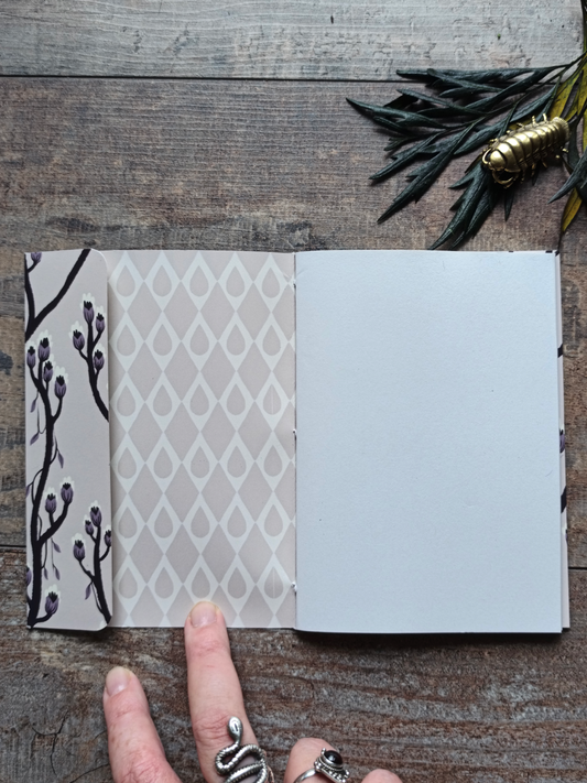 Carnet à rabat Gloom Bloom - Blanc